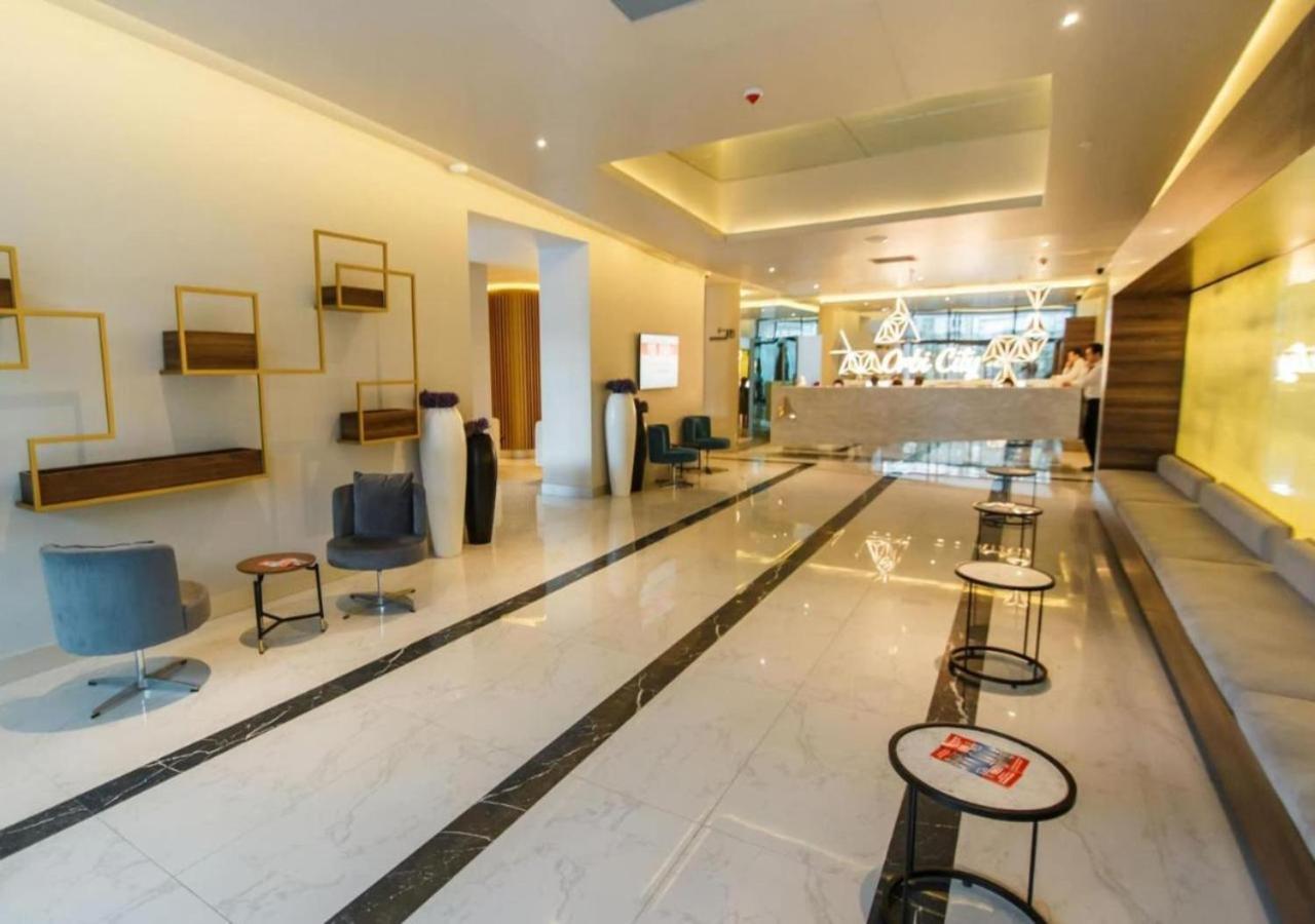 Orbi City Central Aparthotel Batumi Exterior foto